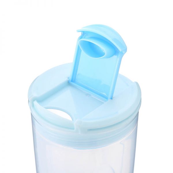 clear plastic water bottles